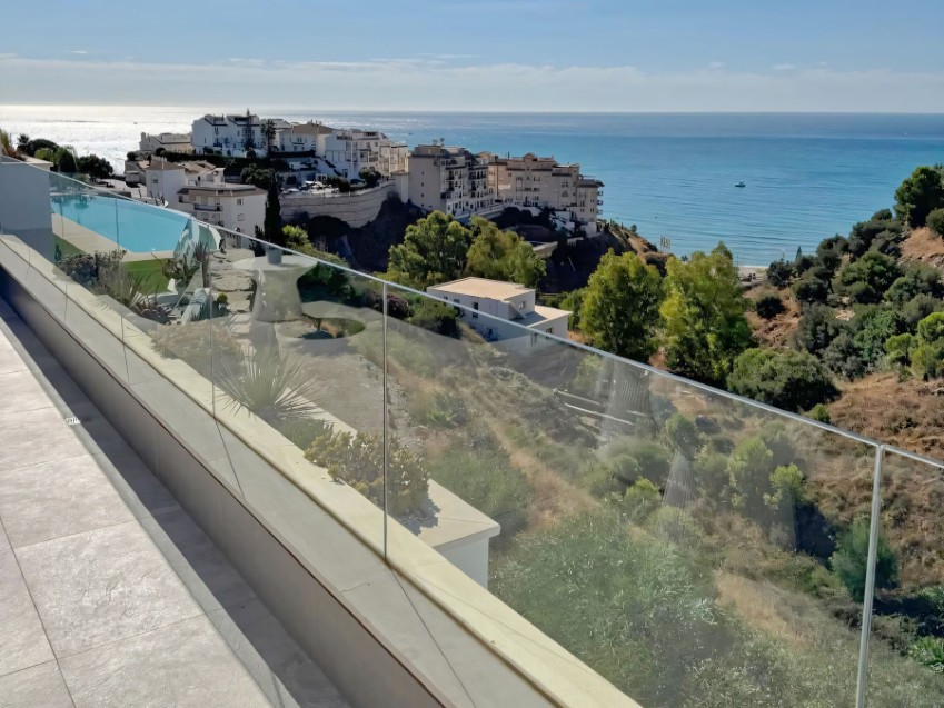 Trevånings takvåning med havsutsikt i La Capellanía Benalmádena